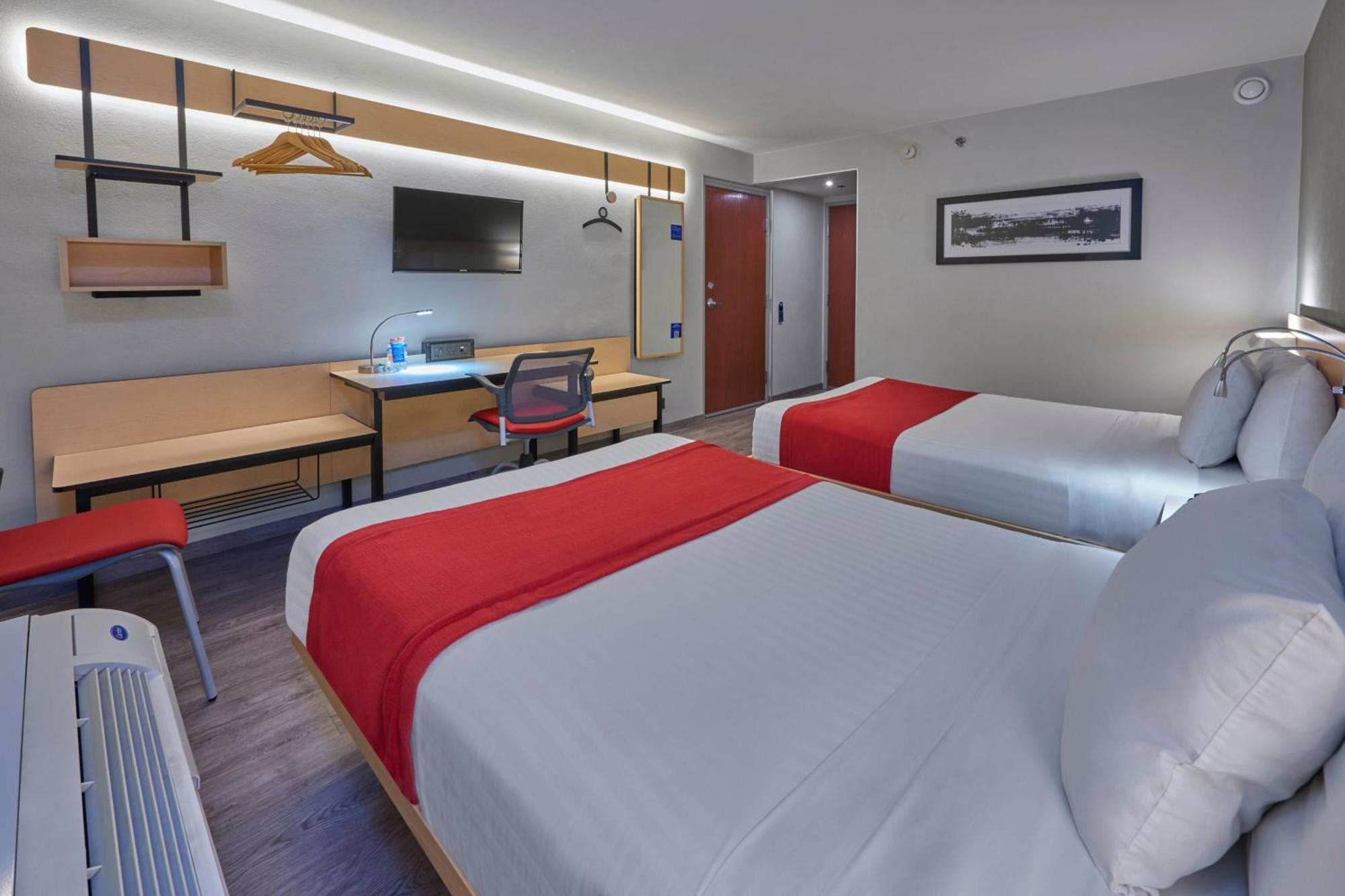 City Express By Marriott Ирапуато Екстериор снимка