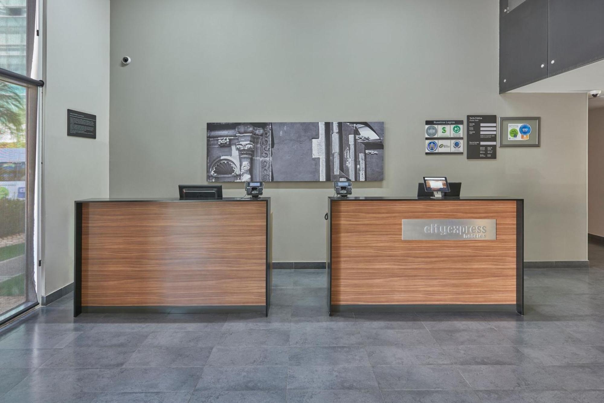 City Express By Marriott Ирапуато Екстериор снимка